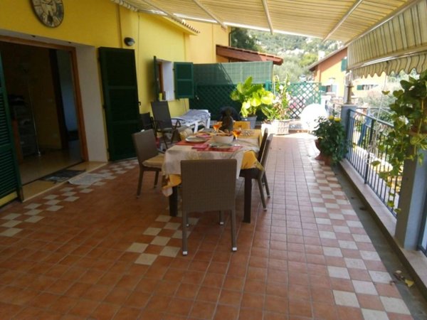 casa indipendente in vendita a Ventimiglia