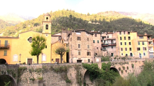 appartamento in vendita a Ventimiglia in zona Torri
