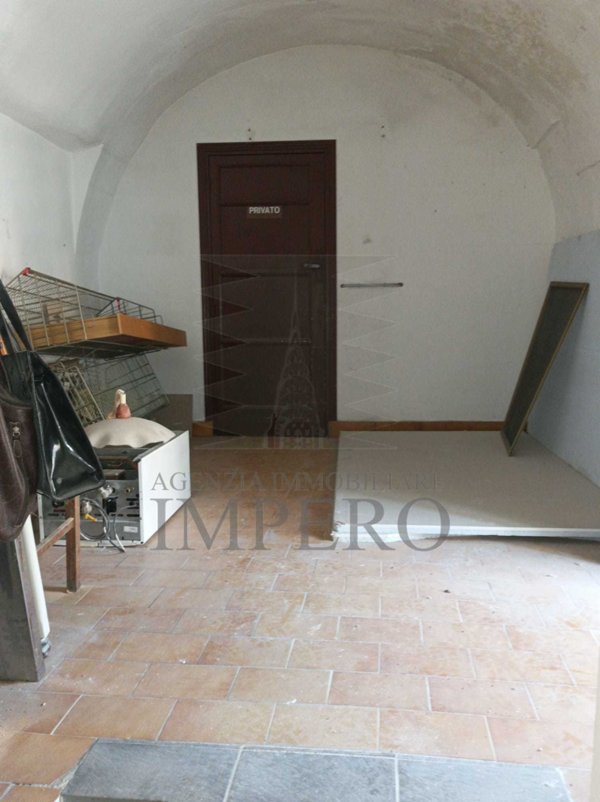 pentavano in vendita a Ventimiglia in zona Torri
