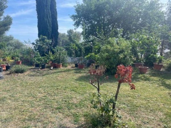 casa indipendente in vendita a Ventimiglia in zona Seglia / San Bernardo