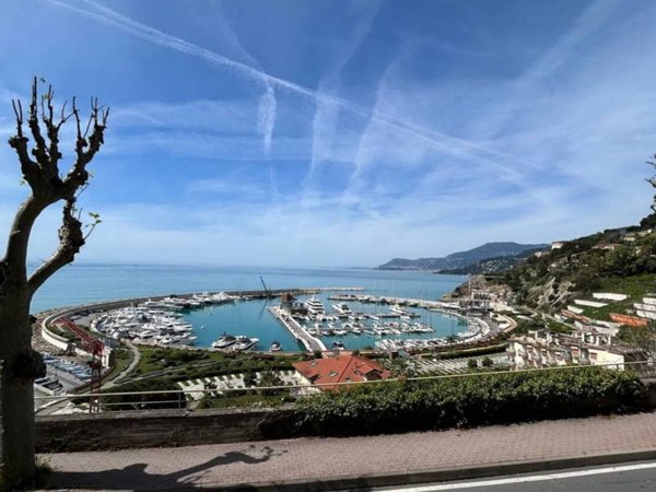 appartamento in vendita a Ventimiglia
