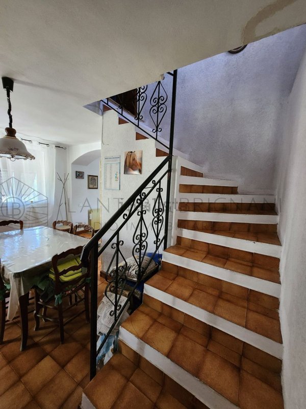 casa semindipendente in vendita a Ventimiglia