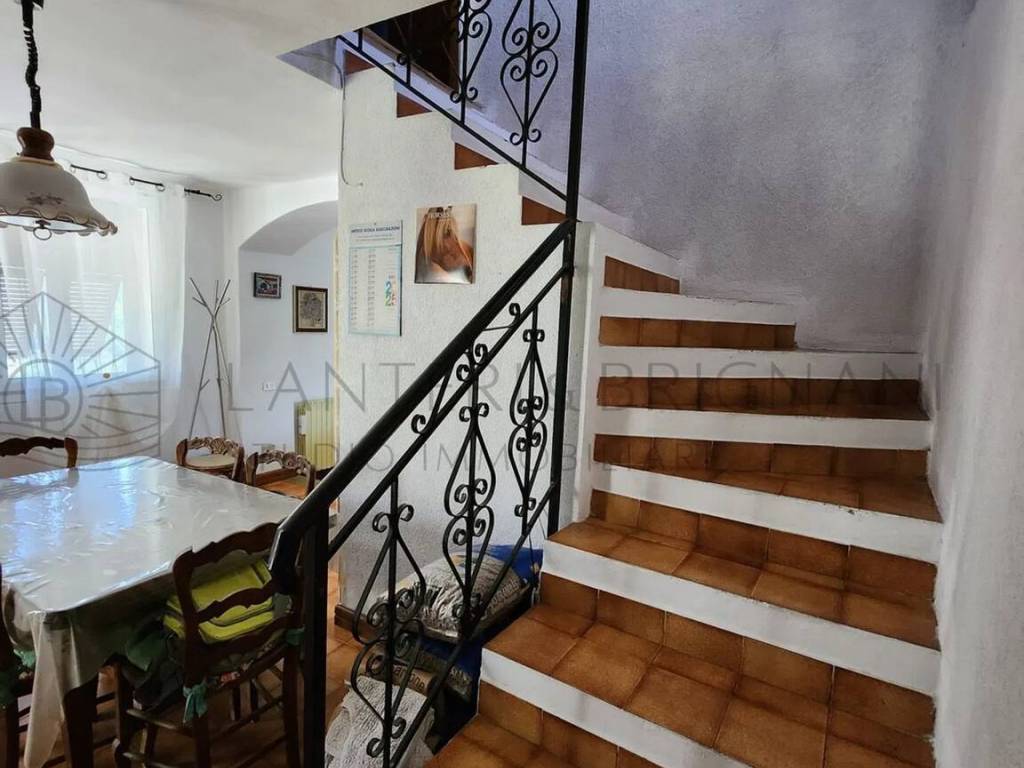 casa semindipendente in vendita a Ventimiglia
