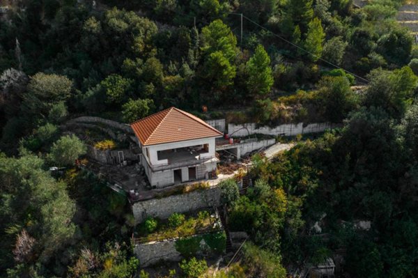 casa indipendente in vendita a Ventimiglia