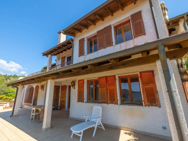 casa indipendente in vendita a Ventimiglia in zona Seglia / San Bernardo