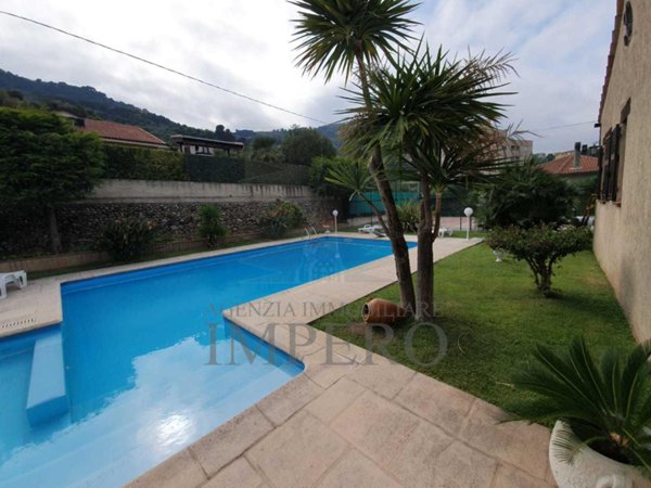 casa indipendente in vendita a Ventimiglia