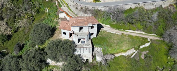 casa indipendente in vendita a Ventimiglia in zona Mortola Superiore
