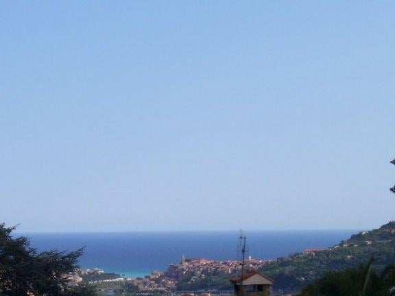 casa indipendente in vendita a Ventimiglia in zona Seglia / San Bernardo