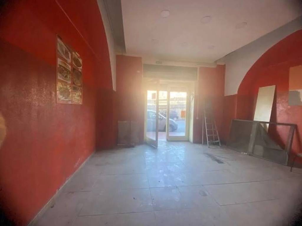 negozio in vendita a Ventimiglia