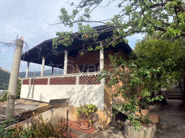 casa indipendente in vendita a Ventimiglia