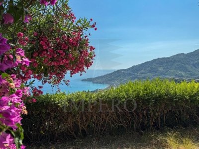 appartamento in vendita a Ventimiglia in zona Latte