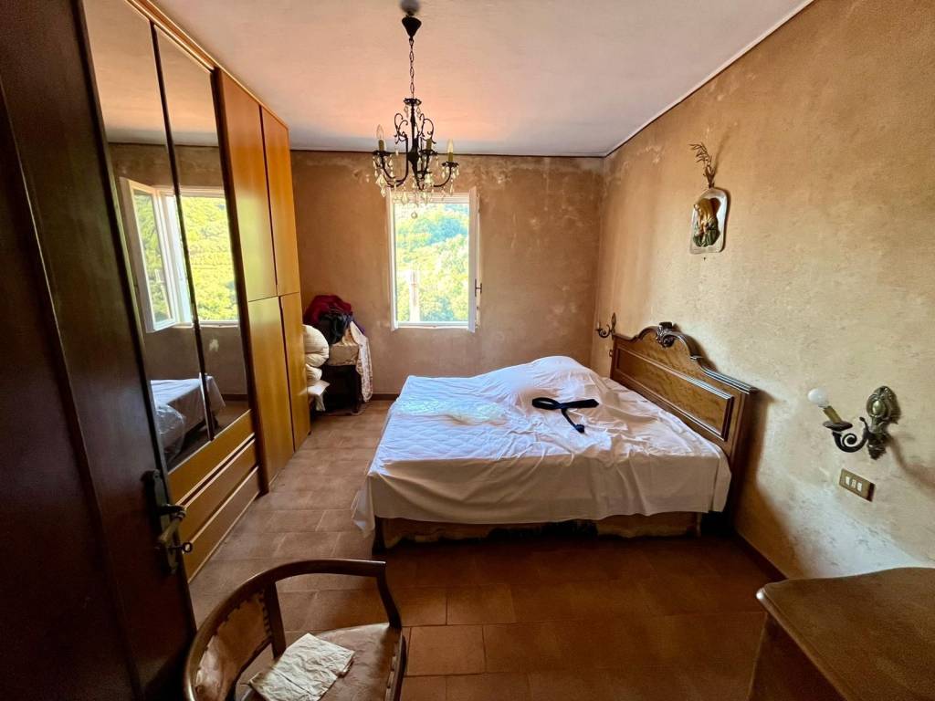 appartamento in vendita a Ventimiglia in zona Calvo