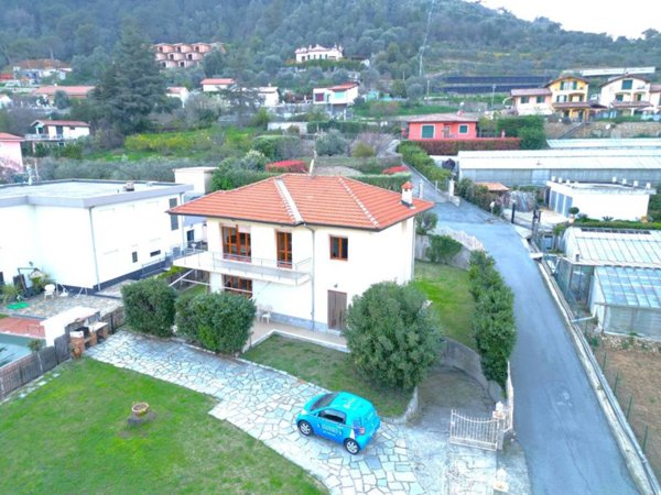 casa indipendente in vendita a Ventimiglia in zona Seglia / San Bernardo