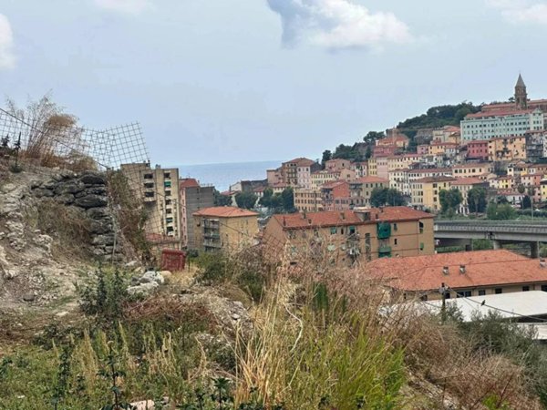 terreno edificabile in vendita a Ventimiglia
