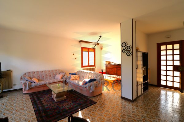casa indipendente in vendita a Ventimiglia in zona Seglia / San Bernardo