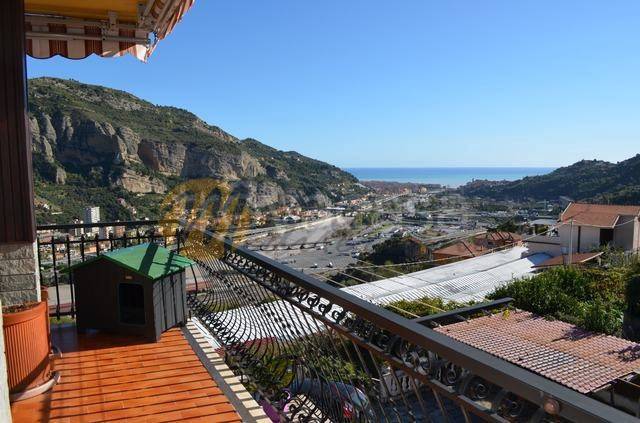appartamento in vendita a Ventimiglia in zona Seglia / San Bernardo