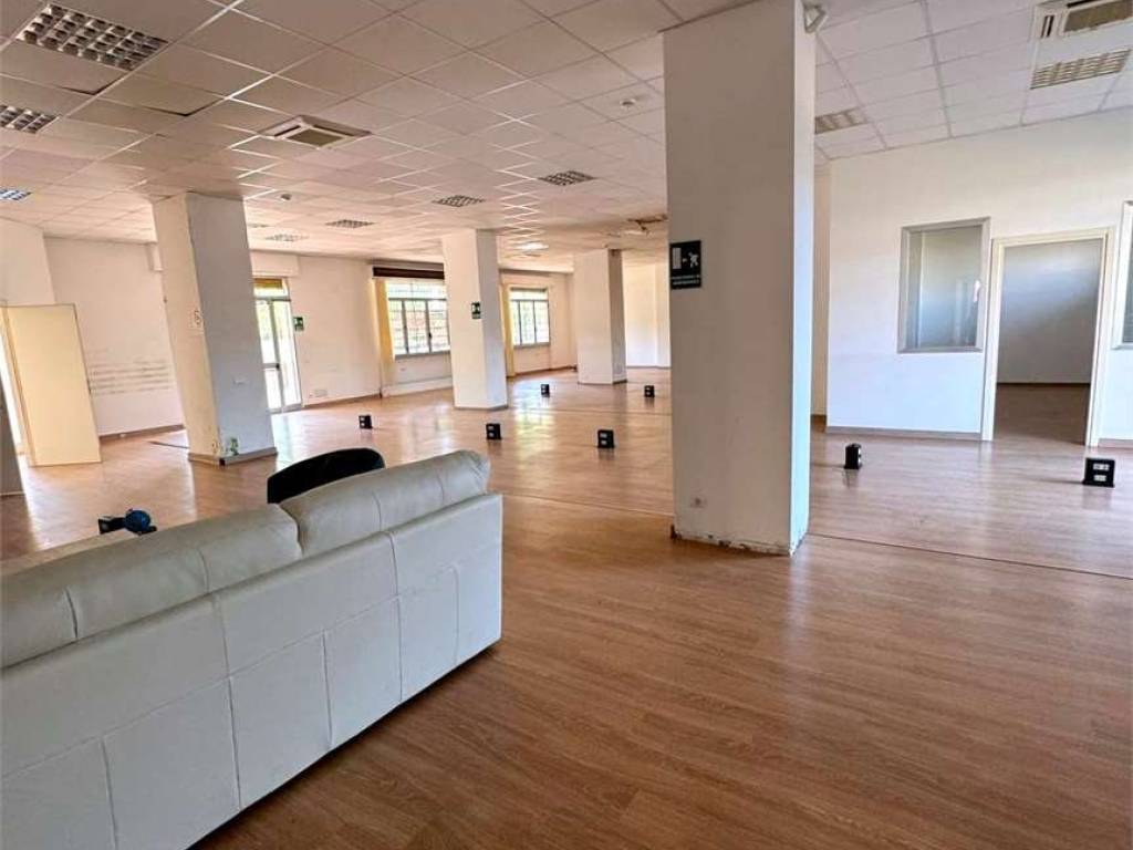 negozio in vendita a Ventimiglia