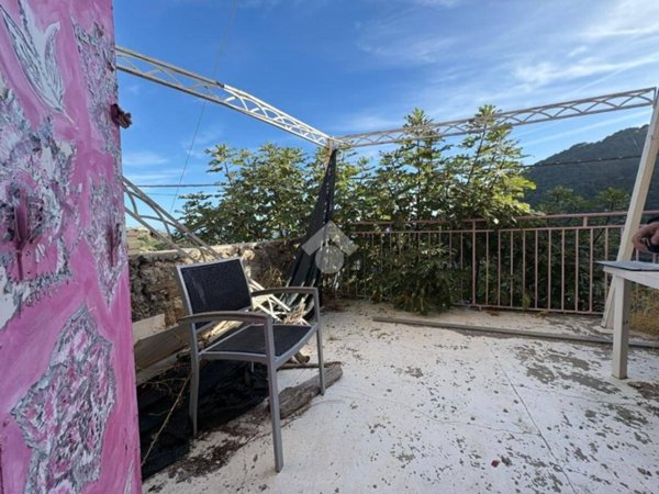 appartamento in vendita a Ventimiglia in zona Latte