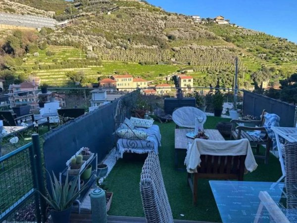 appartamento in vendita a Ventimiglia in zona Latte