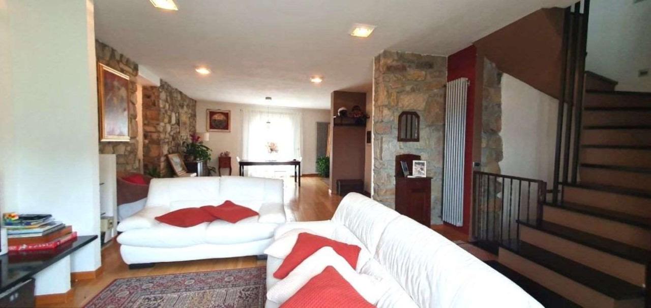 casa indipendente in vendita a Ventimiglia in zona Varase