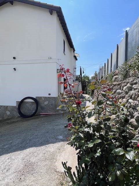 casa indipendente in vendita a Ventimiglia