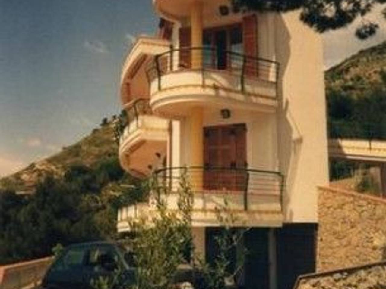 casa indipendente in vendita a Ventimiglia