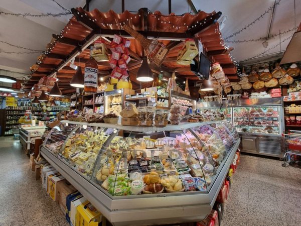 negozio in vendita a Ventimiglia