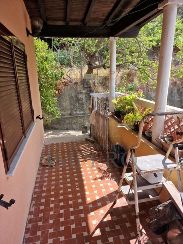 casa indipendente in vendita a Ventimiglia