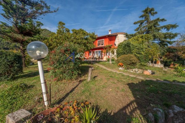 casa indipendente in vendita a Ventimiglia in zona Porra