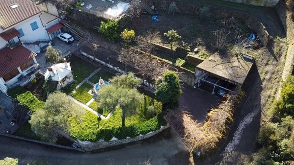 casa indipendente in vendita a Ventimiglia