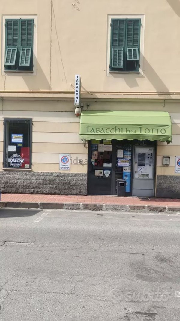 locale di sgombero in vendita a Ventimiglia