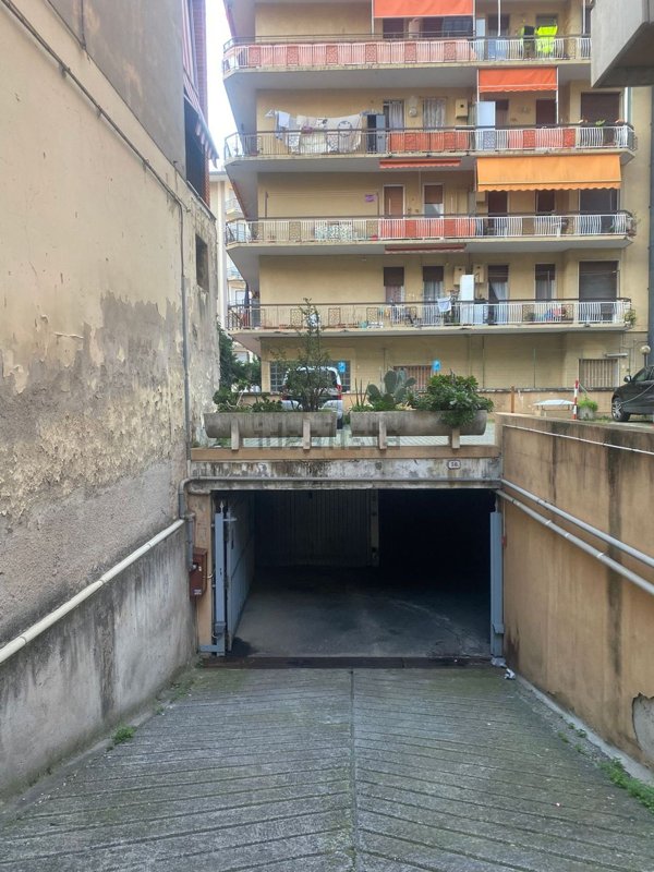 locale di sgombero in vendita a Ventimiglia