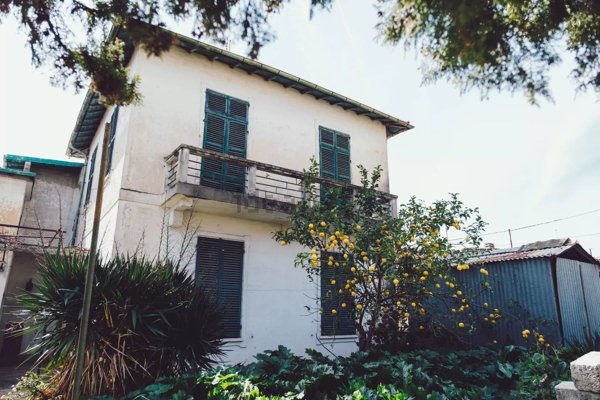 casa indipendente in vendita a Ventimiglia