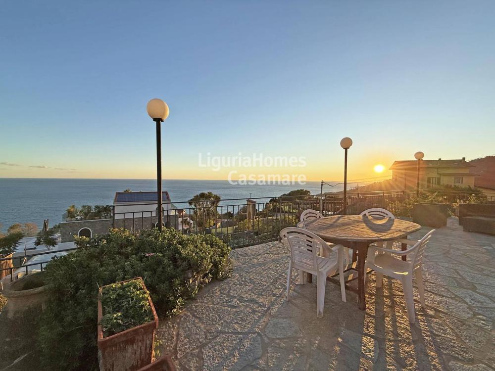 casa indipendente in vendita a Ventimiglia