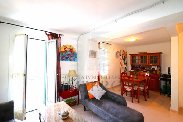 casa semindipendente in vendita a Ventimiglia in zona Sant'Antonio