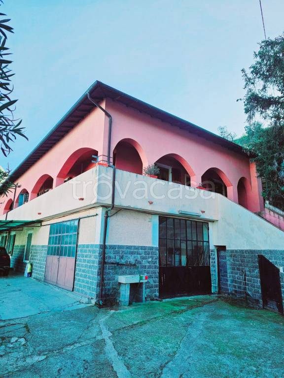 appartamento in vendita a Ventimiglia in zona Latte