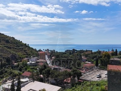 appartamento in vendita a Ventimiglia in zona Latte