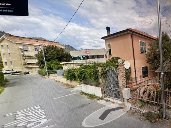 casa indipendente in vendita a Ventimiglia