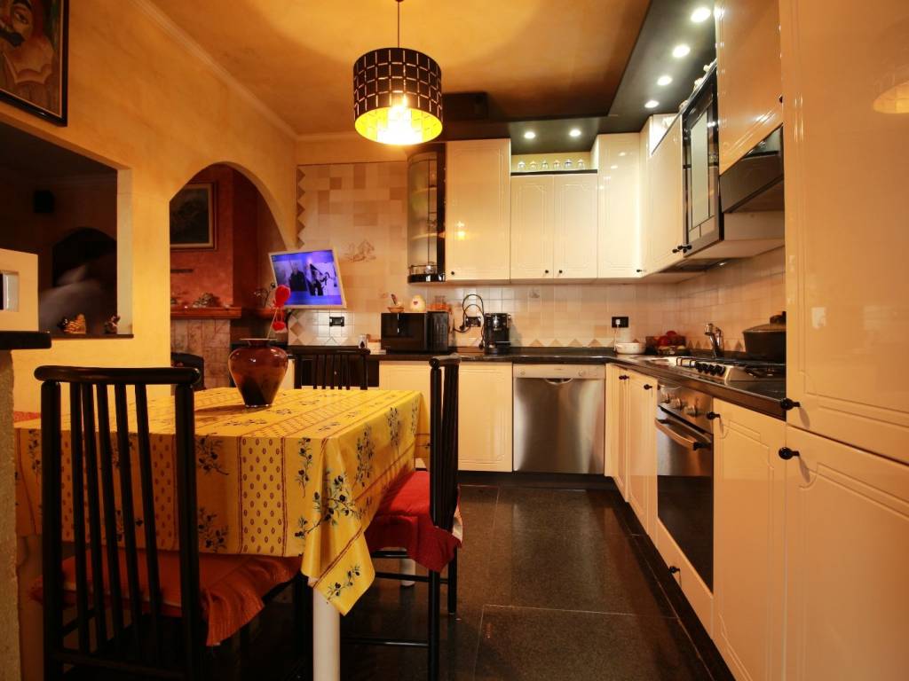 casa indipendente in vendita a Ventimiglia in zona Seglia / San Bernardo