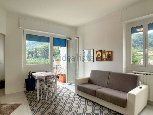 appartamento in vendita a Ventimiglia in zona Latte