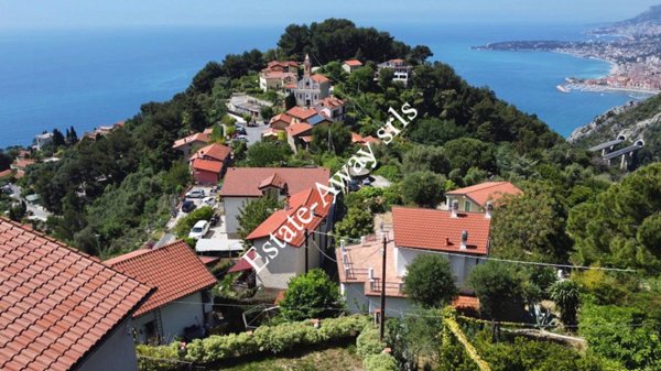 casa indipendente in vendita a Ventimiglia in zona Mortola Superiore