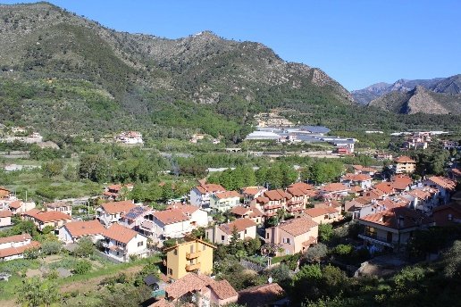appartamento in vendita a Ventimiglia in zona Porra