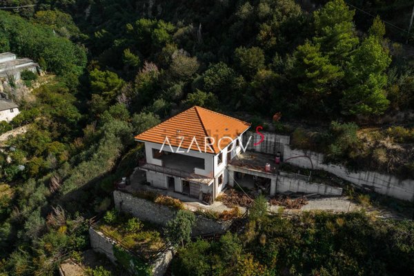 casa indipendente in vendita a Ventimiglia