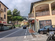 negozio in vendita a Ventimiglia in zona Latte