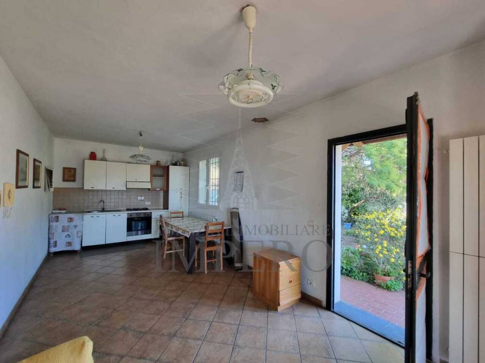 casa indipendente in vendita a Ventimiglia in zona Seglia / San Bernardo