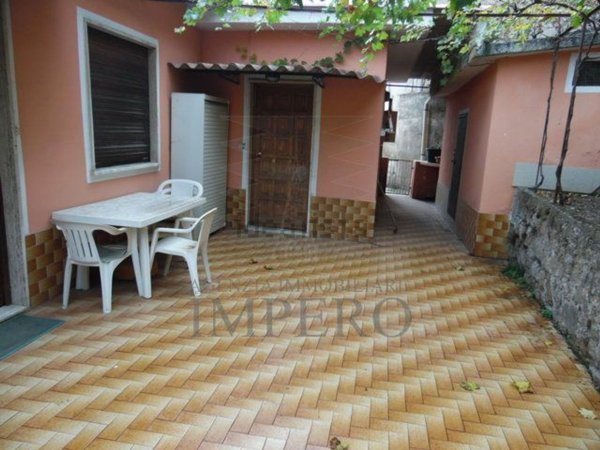 casa semindipendente in vendita a Ventimiglia