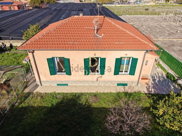 casa indipendente in vendita a Ventimiglia