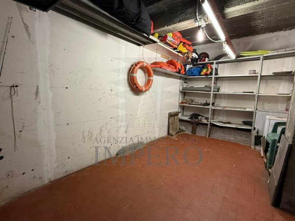 box auto in vendita a Ventimiglia