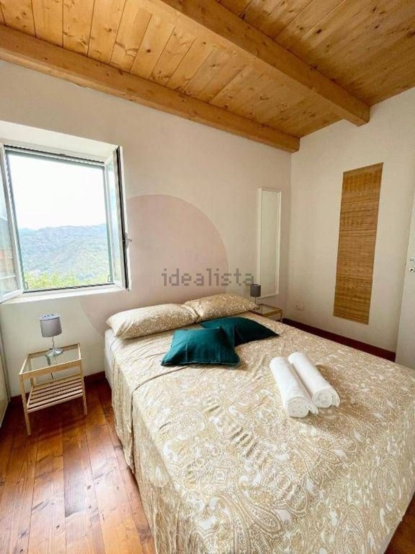 appartamento in vendita a Ventimiglia in zona Seglia / San Bernardo