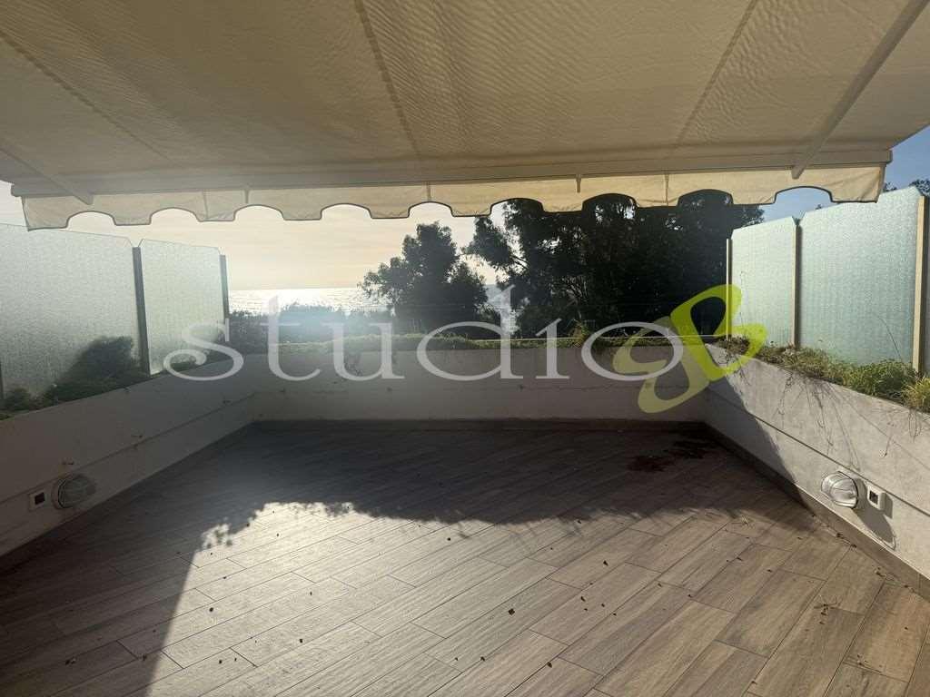 appartamento in vendita a Ventimiglia in zona Latte